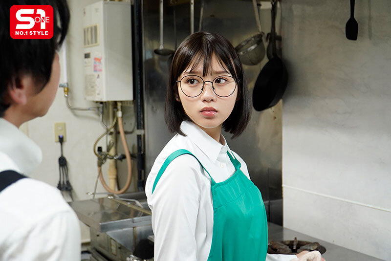 バイト先の地味なノーマーク女子と一緒に飲んだら… まさかのSEX大好きエロモンスターで精液透明になるまで何度もヌカれた。 兒玉七海