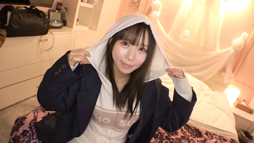 「NO SEX NO LIFE!!」恋愛経験ほぼゼロで純粋そうな現役女子大生・りりかちゃん(21歳)が、緊張でガチガチになりながら初撮影に挑戦!…かと思いきや、Fカップの敏感乳首を舐められた瞬間スイッチON!「えっ…なにこれヤバい…?」って自分でも戸惑うくらいビクビク震えて絶頂寸前→そこからイラマチオ・69・杭打ち騎乗位・背面騎乗位・パイズリぶっかけまで完全制覇!撮られながら快楽に飲み込まれていく姿がリアルすぎて抜きどころしかない!素人覚醒セックス完全記録!! 【初撮り】ネットでAV応募→AV体験撮影 2416