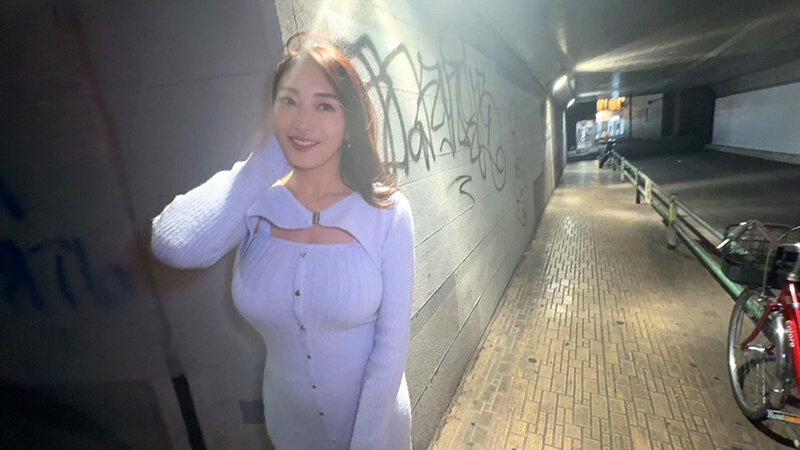 【有閑痴女マダム】巨乳デカ尻肉アラフォー美人妻。年下DDを自宅に連れ込み即ハメ中出し懇願浮気ハメ撮り【性欲強すぎ】