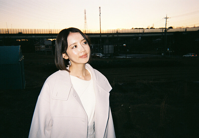 昔3-4回肉体関係を持った同僚の美咲かんなに3年ぶりに誘われて…1日限定の火遊び不倫デートで何度もゴックンと中出しをした