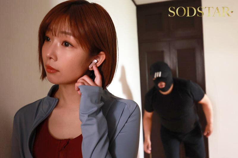 ランニング終わりのプリ尻スレンダーS級モデル美女を追跡して、バレずに自宅に押し入り汗だく潜入性交で濃密キメセク。 紗倉まな
