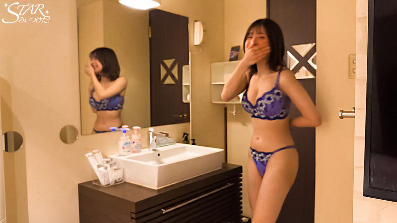 AVデビュー前の秘蔵映像公開!Iカップシャカリキアルバイター女子大学生(20)小笠原菜乃