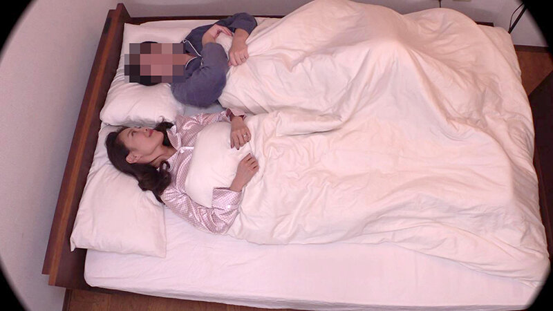 眠泊 みんぱく 実録盗撮民泊カップル昏●姦 宿泊名簿 File No.3 多田有花