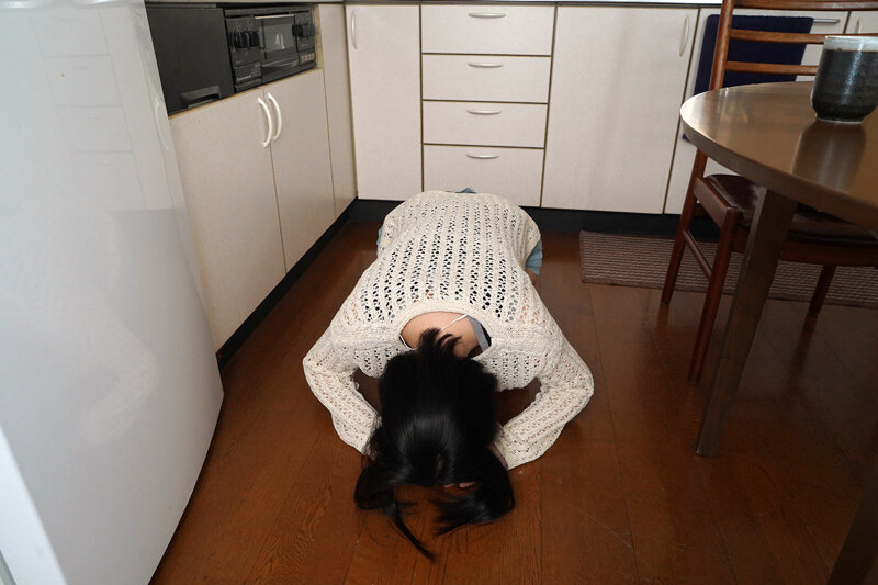 【VR】Hカップ人妻、借金返済の土下座からまさかの妊活！着床するまで何度も搾精！九井スナオ 【8K】