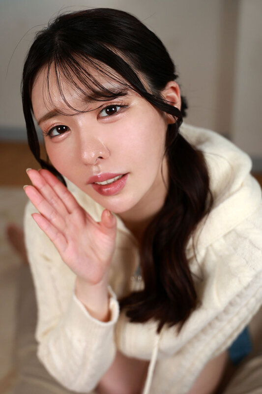 【VR】究極片想いの後輩との密着度の高い日。いい匂いが充満した女子大生の部屋で、何度も’好き’連呼される最高の一日。黒島玲衣