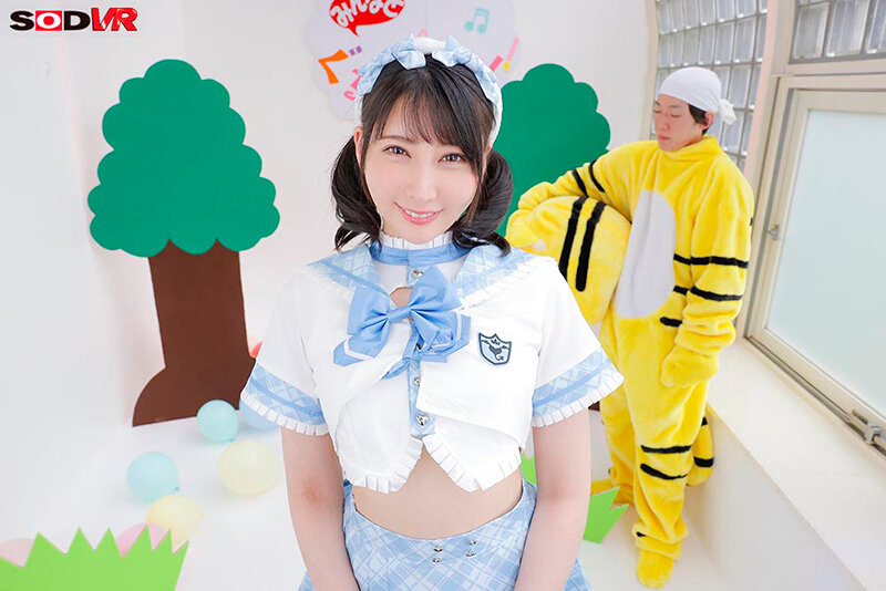 【VR】【8K】(追跡視点)うたのおねえさんの楽屋に潜入して強●VR 夏目響