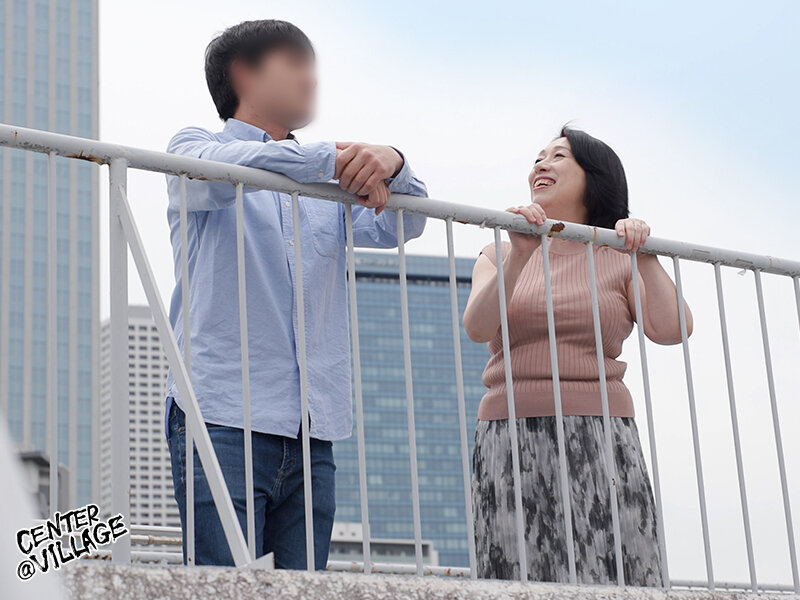 運命の再会 引っ越し先のアパートの隣人は学生時代に付き合っていた担任●師だった 柏木舞子