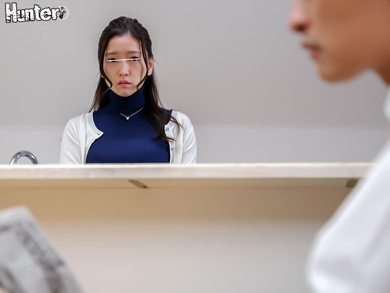 罪悪感よりも背徳感に溺れた人妻「ちょっとウチで休憩していかない?」旦那の不在中、若い配達員の男を誘惑して情熱的な濃厚種付けセックスを楽しむ妖艶な人妻