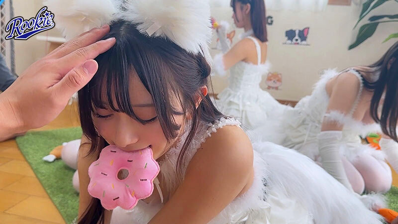 超サモエロカフェ!! オチ●ポジャーキー大好物なサモエドちゃんとモフパコ大乱交スペシャル!!